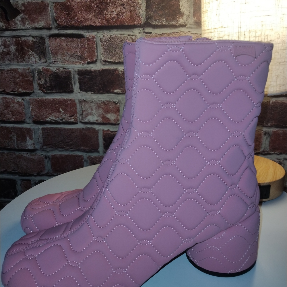 NWT Camper Pink Quilted Winter Boots - Picture 3 of 7